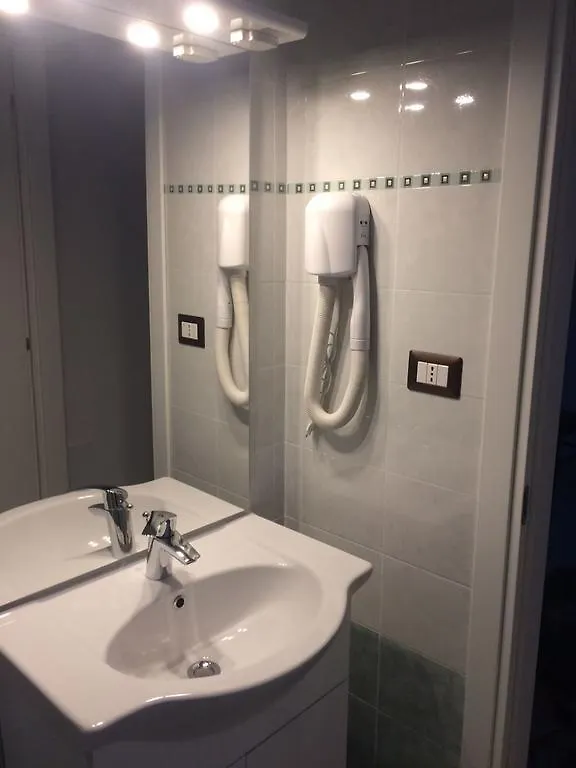 B&B Casa Fortuna Lecco Oda ve Kahvaltı